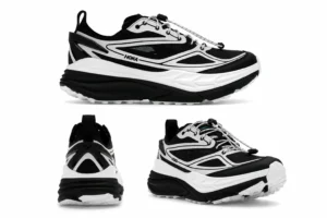 One One Stinson One7 Black/White Dover Street Market Exclusive